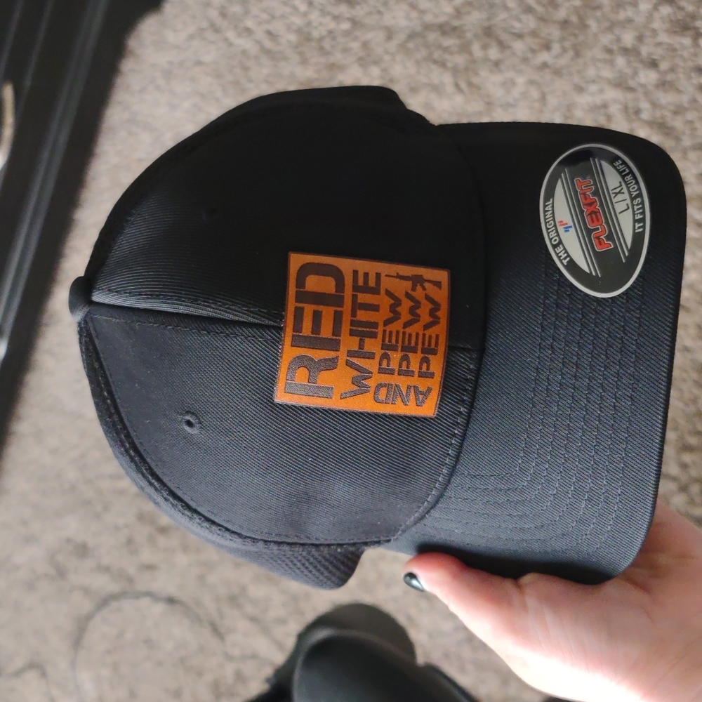 Men's flex fit hat